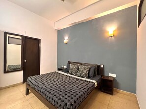 Classic-Dreibettzimmer, Balkon, Stadtblick | Kostenloses WLAN