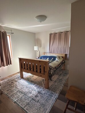 Fer et planche à repasser, Wi-Fi, draps fournis