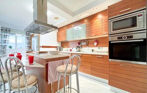 Jääkaappi, uuni, astianpesukone