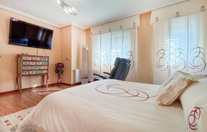 5 chambres, fer et planche à repasser, Wi-Fi gratuit