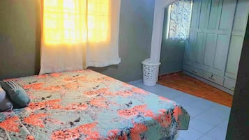 4 間睡房、免費 Wi-Fi、床單