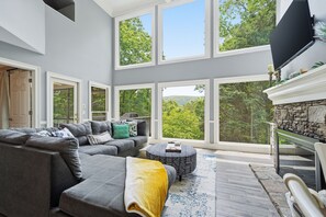TV, fireplace - Sweeping Mountain Views | Pet-Friendly Retreat (Jasper)