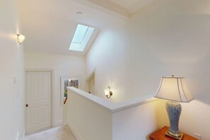 Interior - Sea Green Cottage (Victoria)