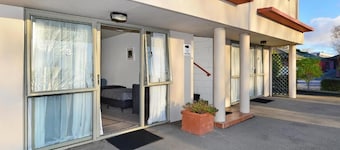 Anika Motel