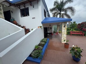 Terrace/patio - Casa de montaña con vistas panorámicas, terraza, piscina y bbq ideal para todos (La Colonia)