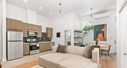 Modern 2-bedroom apartment in Talmadge, San Diego