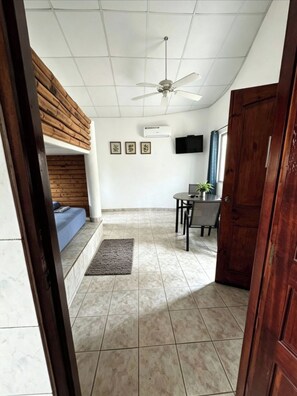 Photo non classée, 2 sur 47, bouton