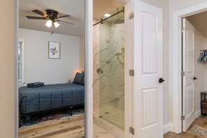 Desk, iron/ironing board, travel crib, free WiFi