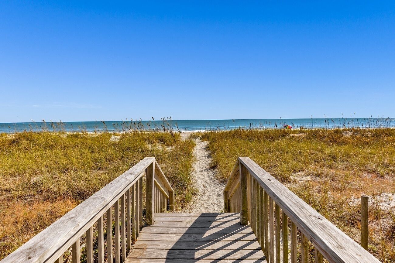 Sun-loungers, beach towels