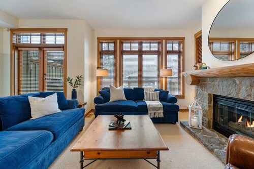 3 BR Ski in/out townhouse with Hot tub