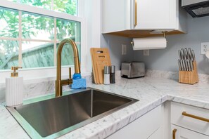 OOB 1BR Full Suite | Pool & Beach Access (1) | Private kitchen | Full-sized fridge, microwave, stovetop, cookware/dishes/utensils - Sunset Suites (Old Orchard Beach)