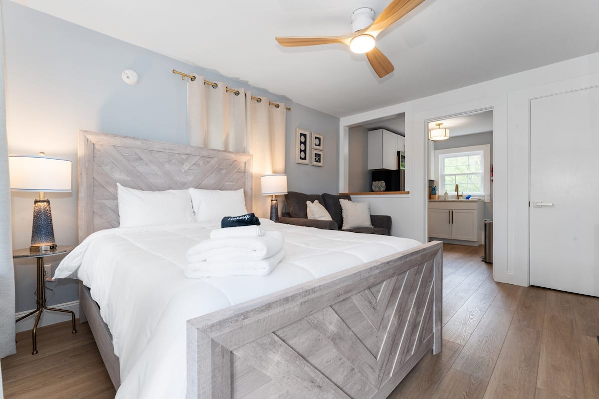 Cozy Queen Suite Near Pool & Beach | OOB (6) | Blackout drapes, iron/ironing board, free WiFi, bed sheets