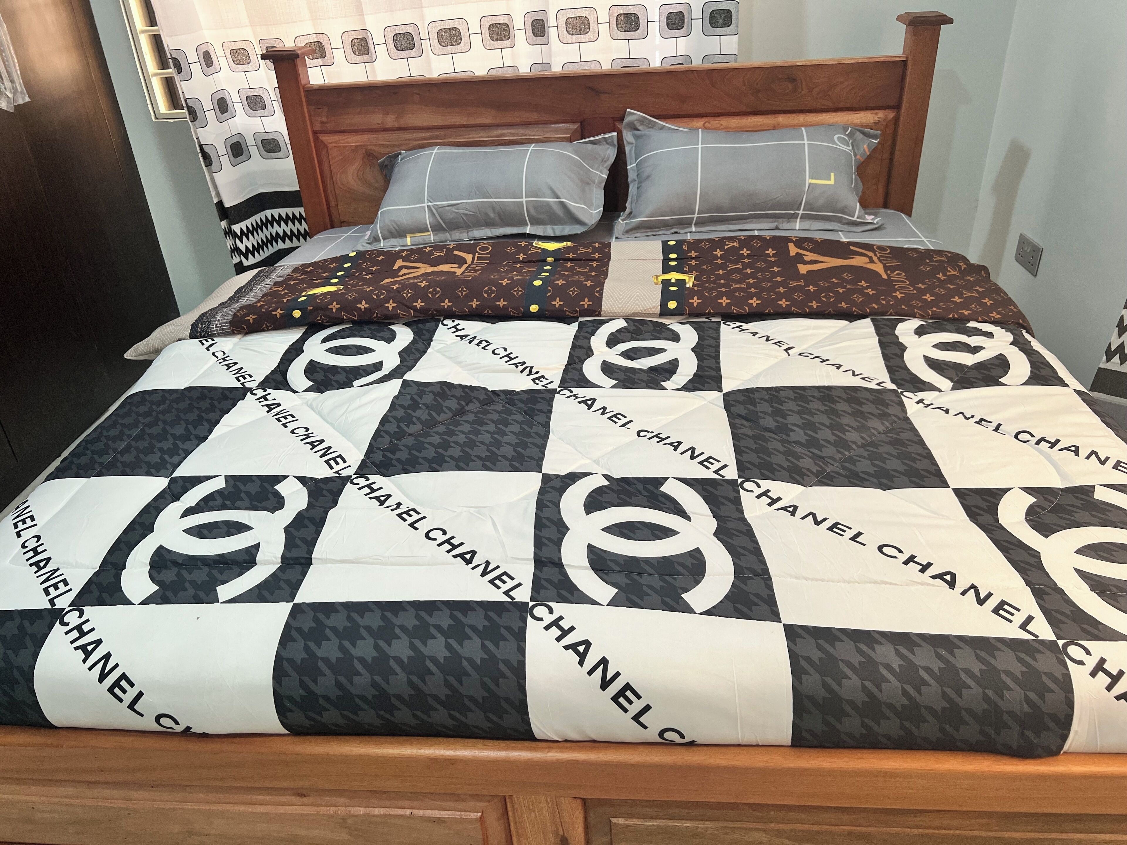 노트북 작업 공간, 다리미/다리미판, WiFi