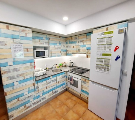 Private kitchen. APT Errenteria 1 (Guipuzkoa)