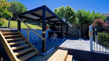 Family House, Ocean View | Terrace/patio