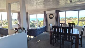 Family House, Ocean View | Dining room