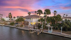 Exterior - Resort Size Pool, 4 BR Waterfront with Paddleboards & Kayak in Key Allegro (Rockport)