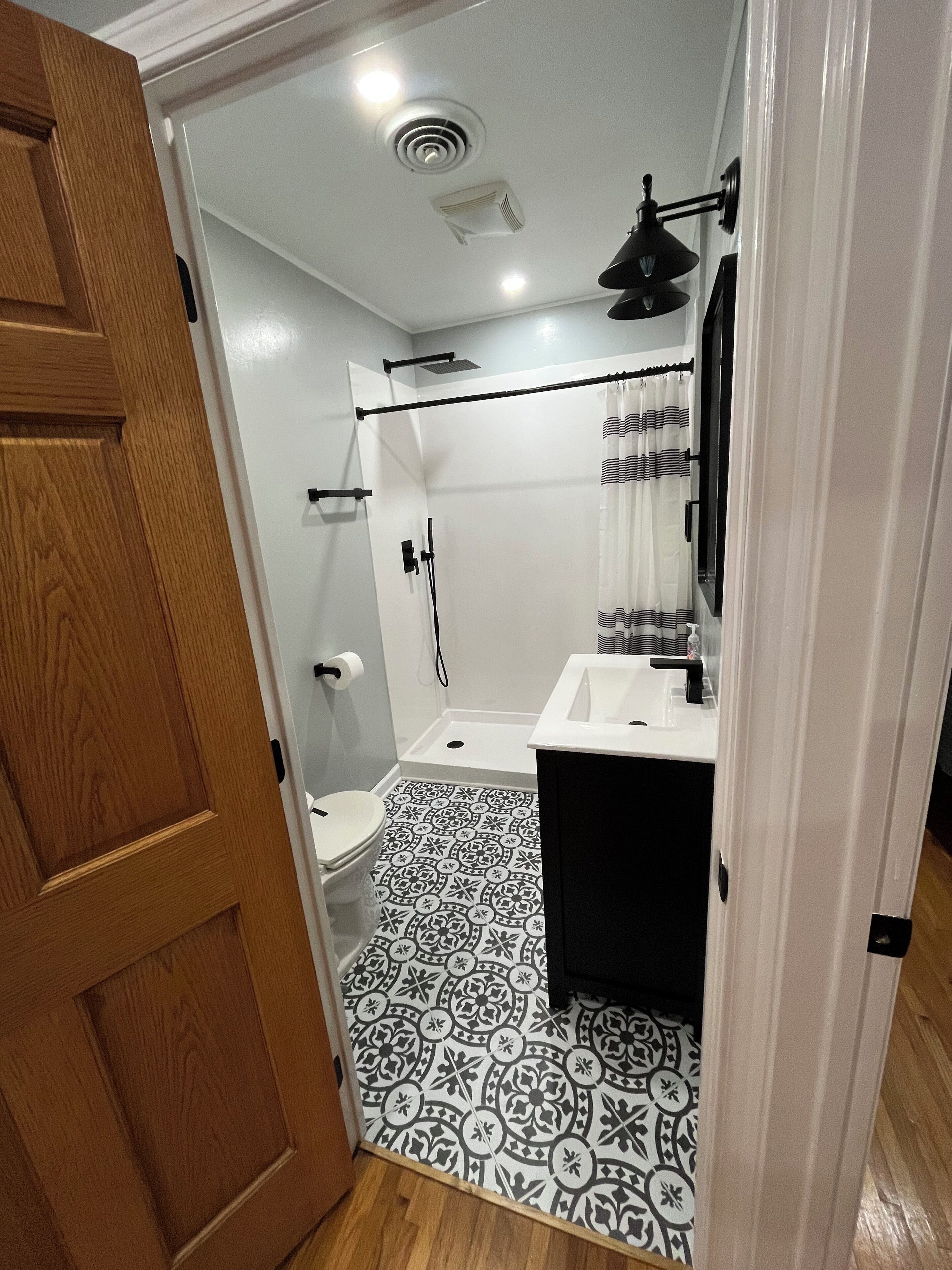 Shower, towels, soap, shampoo