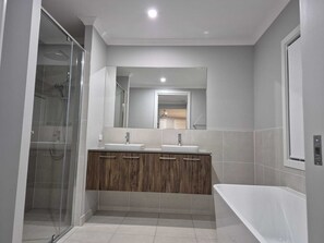 Towels - Family Haven (Park Ridge)