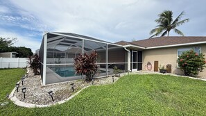 Outdoor pool, a heated pool - Relaxing Cape Coral Retreat with New LED Big Pool (Cape Coral)