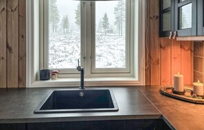 Interior - Gorgeous home in østby with house a mountain view (Østby)