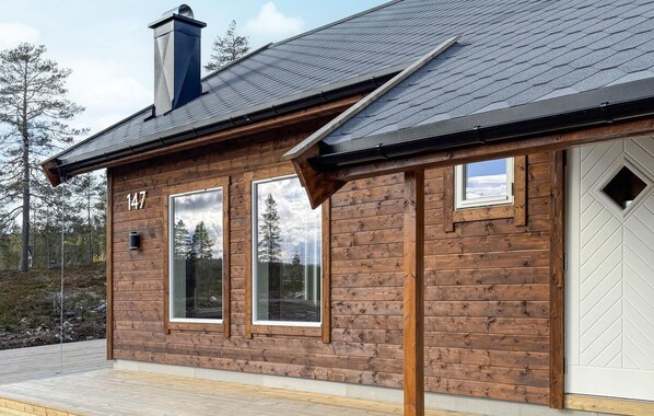 Exterior detail - Gorgeous home in østby with house a mountain view (Østby)