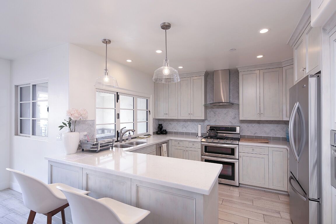 Horno, parrilla de estufa y lavavajillas 