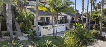 Walk to the beach, Ole Hanson & Casino Wedding Venues!