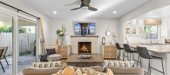 Hideaway A- Walk to the beach, Downtown, AC!