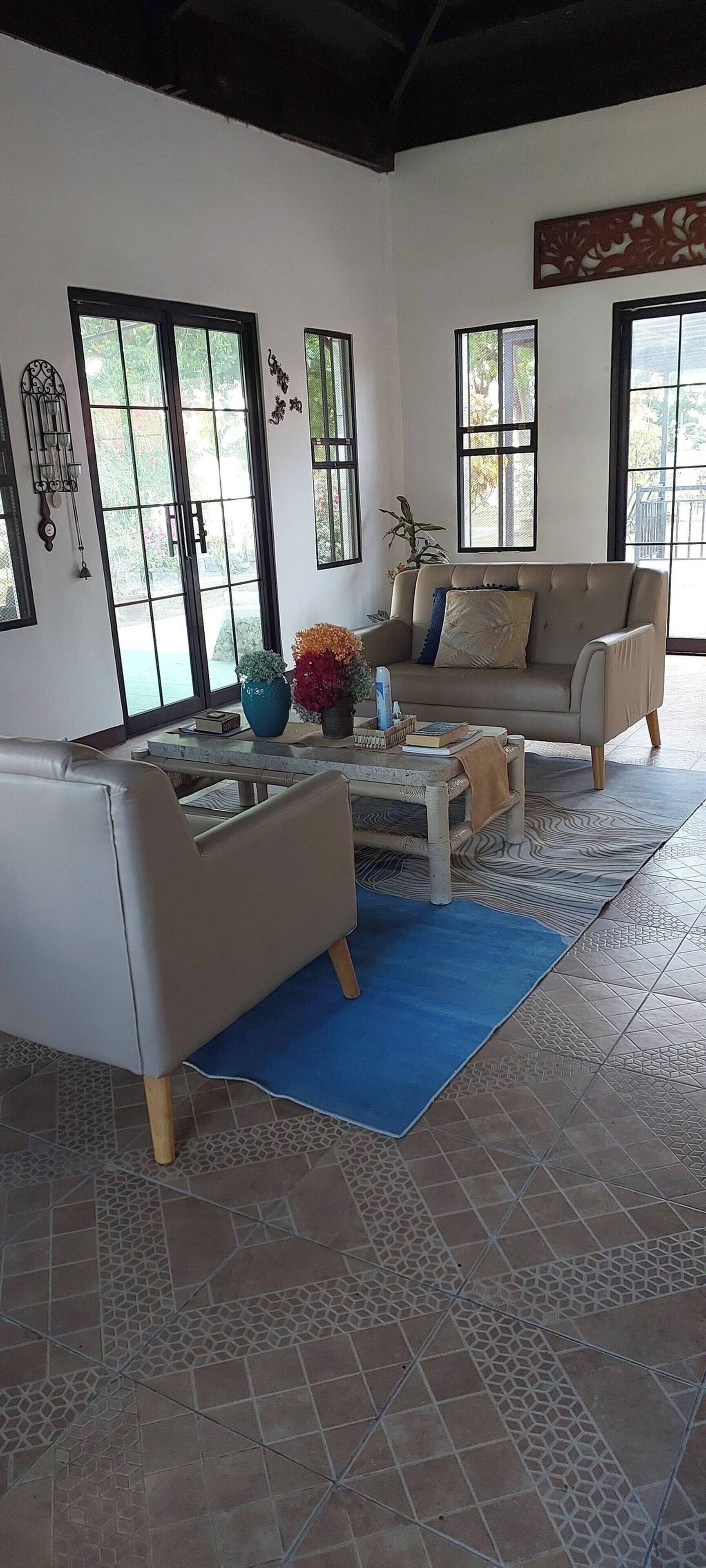 平房, 2 间卧室, 无障碍, 吸烟房 | 起居区 | 书