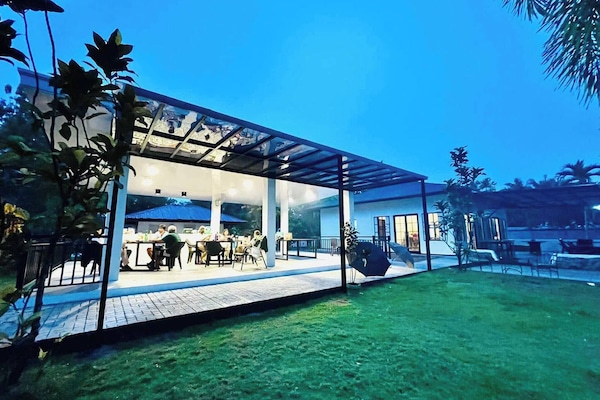 Bungalow, 2 Bedrooms, Accessible, Smoking | Pool