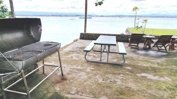 Bungalow, 2 Bedrooms, Accessible, Smoking | Outdoor dining