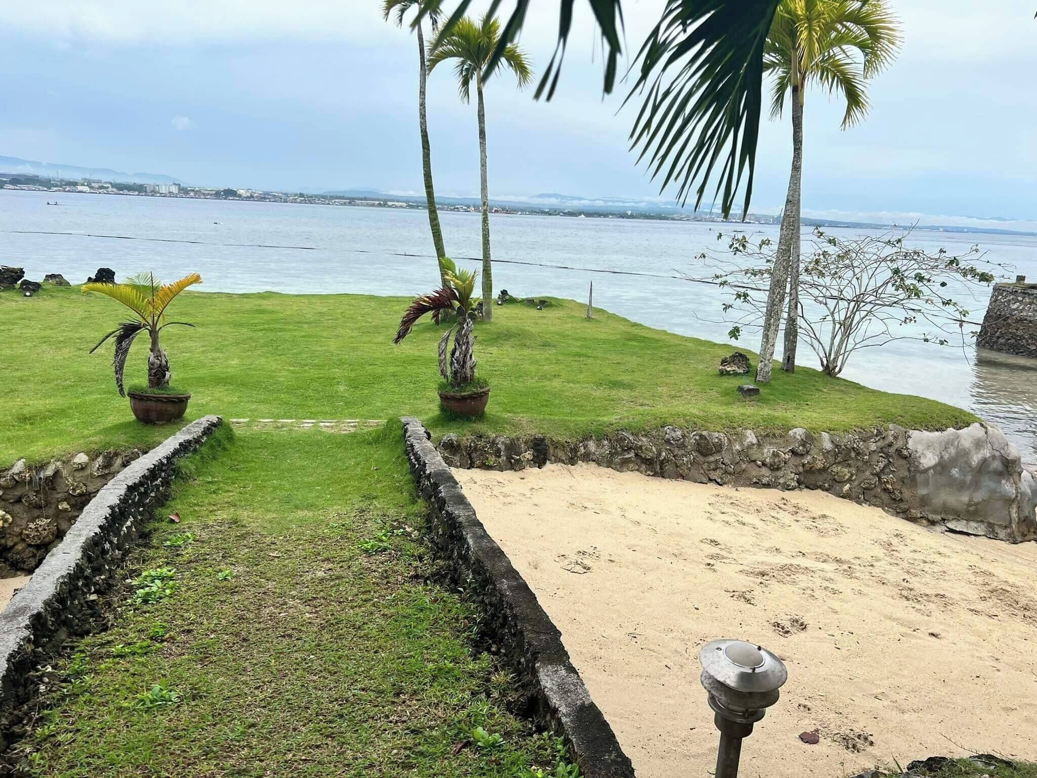 Bungalow, 2 Bedrooms, Accessible, Smoking | Property grounds