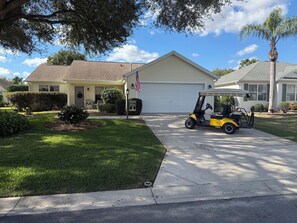Exterior - Cozy 2-bedroom house in the heart of peaceful "The Villages" (The Villages)