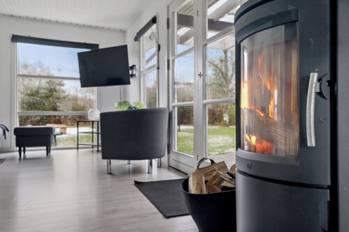 Neu renoviertes Ferienhaus 150 m vom Fjord