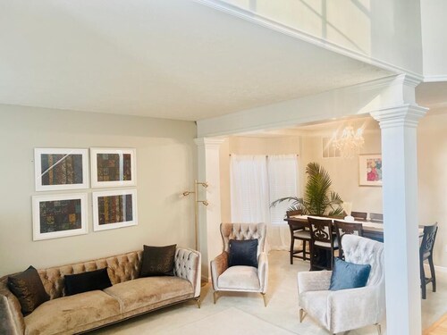 Spacious Retreat in Prime Location — Comfort, Style & Convenience”