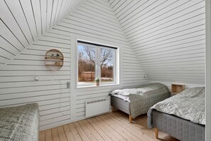 5 Schlafzimmer, Bügeleisen/Bügelbrett, kostenloses WLAN