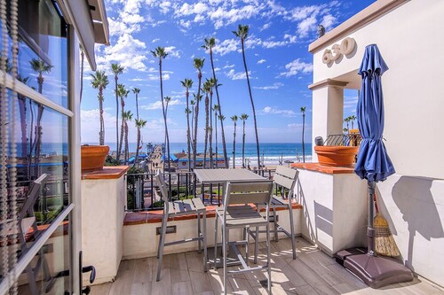 Pier View Studio by the Sea