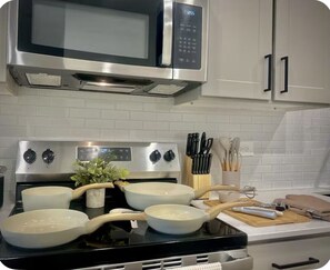 Fridge, microwave, oven, stovetop - ResortStyle Haven w/ Prime Amenities & A+Location (Sherman)