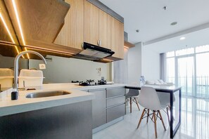 Standard Apartment, 2 Bedrooms | Private kitchen - Cozy And Modern Look 2Br At Brooklyn Alam Sutera Apartment (South Tangerang)