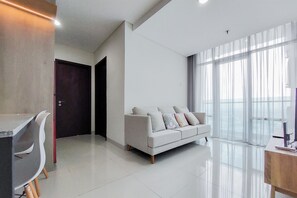 Standard Apartment, 2 Bedrooms - Cozy And Modern Look 2Br At Brooklyn Alam Sutera Apartment (South Tangerang)