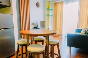 Standard Apartment, 1 Bedroom - Best Homey And Modern 1Br At Casa De Parco Apartment (Pagedangan)
