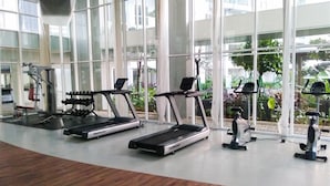 Fitness facility - Best Homey And Modern 1Br At Casa De Parco Apartment (Pagedangan)