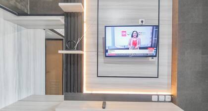 Modern Look Studio The Alton Apartment