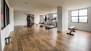 Fitness facility - Modern Look Studio The Alton Apartment (Semarang)