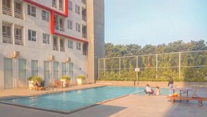 Unclassified image, 3 of 13, button - Good Studio (No Kitchen) At Elvis Tower Apartment (Cikarang)