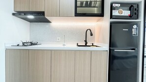 Standard Studio, 1 Bedroom | Private kitchen - Comfortable Studio At Samesta Mahata Serpong Apartment (South Tangerang)