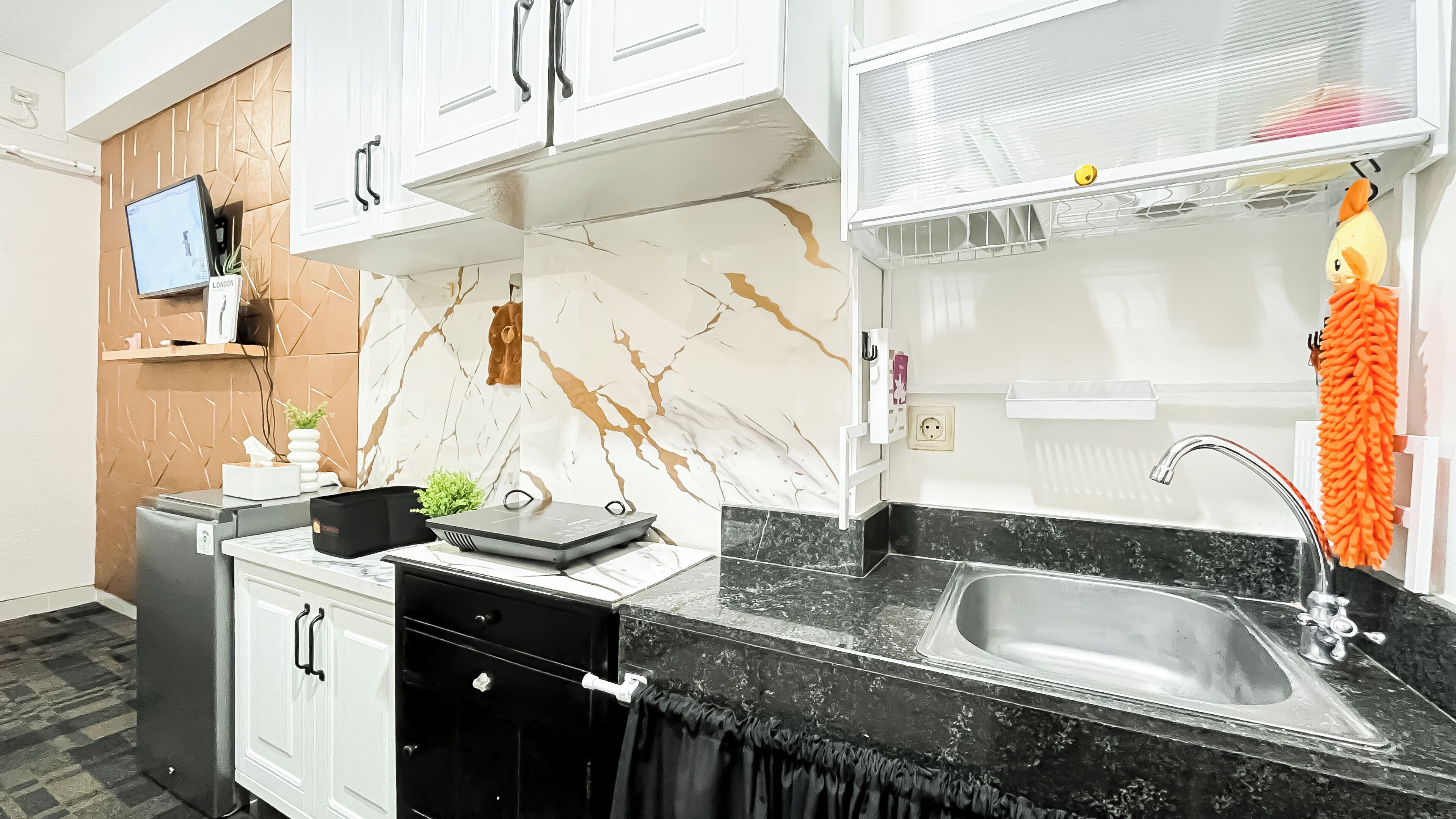 Standard Studio, 1 Bedroom | Private kitchen