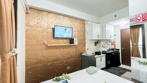 Standard Studio, 1 Bedroom - Modern Chic Studio At Transpark Cibubur Apartment (Bekasi)