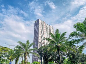 Exterior - Blue Accent Studio At Samesta Mahata Serpong Apartment (South Tangerang)